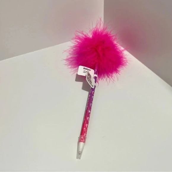 Claire’s bundle with backpack, 3 bracelets, 6 hair clips, pen and earrings - Picture 2 of 13